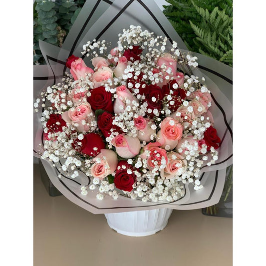 Pink & Red Rose Sweetheart Bouquet